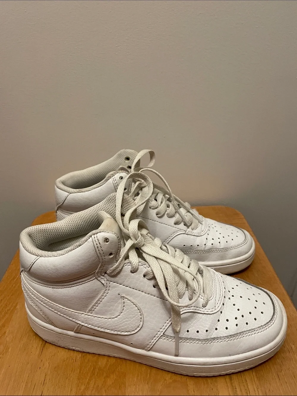 Nike White High‑Top Sneakers Size 6 | Perforated Toe | Cushioned Collar
